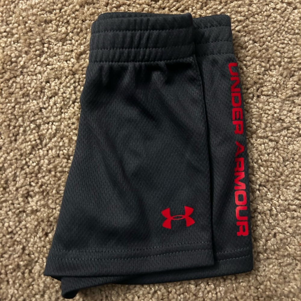 12M Under Armour Black Shorts with Red Logo